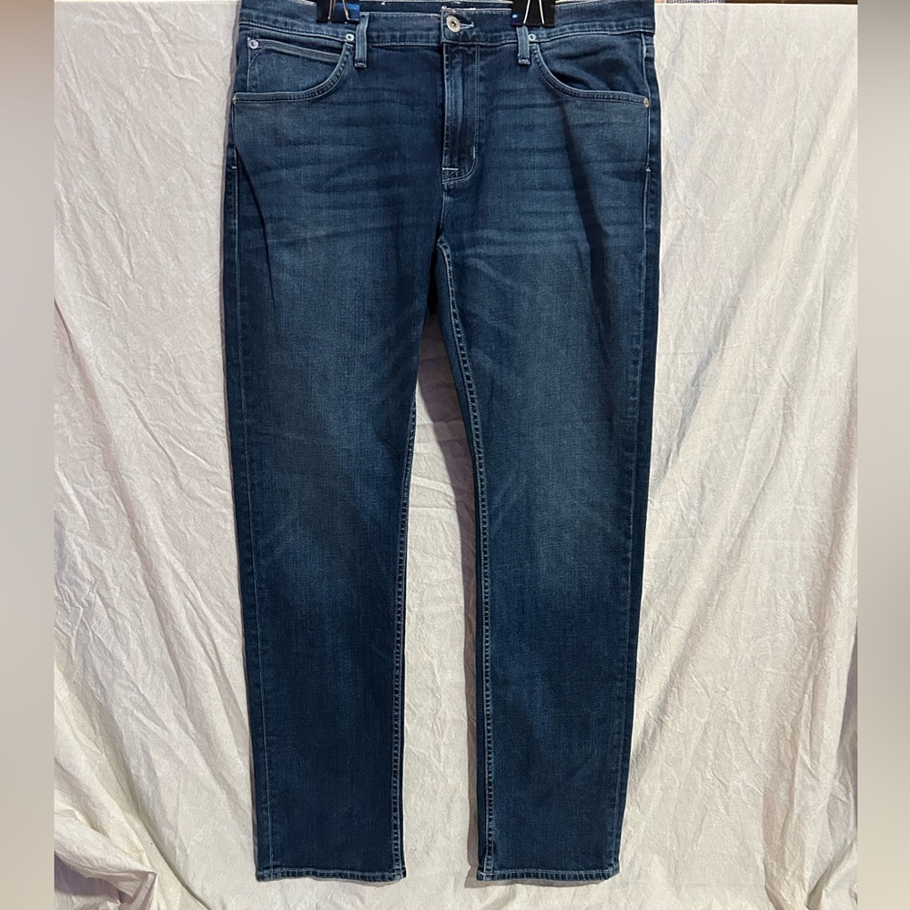 Hudson jeans
Byron straight fit
Size 36